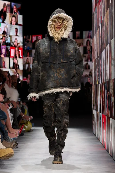 Look 36